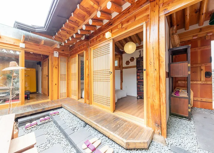 Open Real Luxury Korean Hanok
